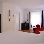 Urban Design Hotel