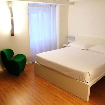 Szálloda Urban Design 4*