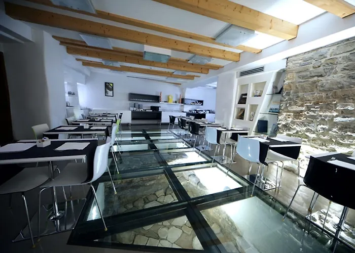 Urban Design Hotel 4*